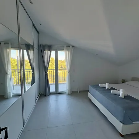 Dodas Luxury Corfu (city)